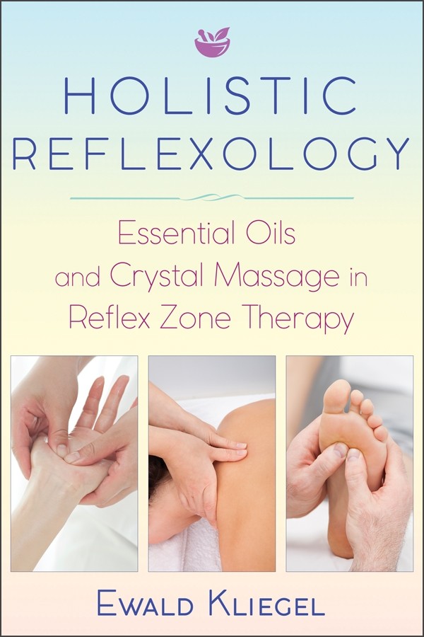 Holistic Reflexology - a guide to integrating reflexology treatments with complementary therapies to restore energetic balance, relieve pain, and maximize healing - with more than 30 full-color maps of reflex zones systems from head to toe, including the ears, mouth, tongue, fingernails, and torso - (ISBN 9781620557532) - Ewald Kliegel - INNER TRADITIONS